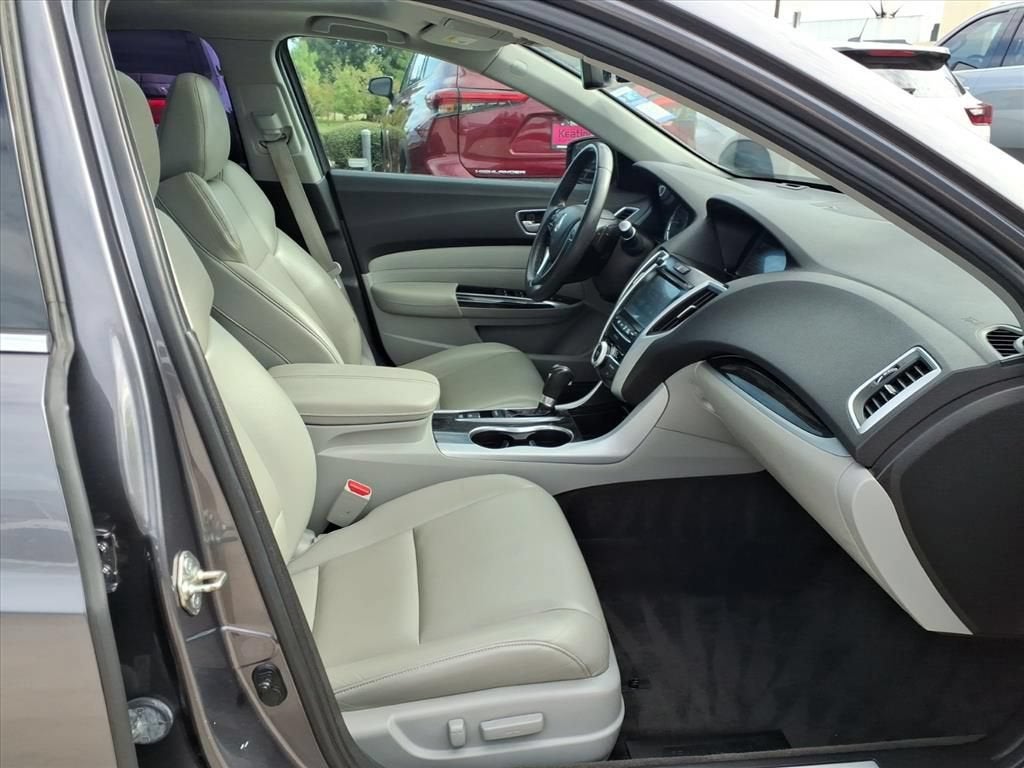 2019 Acura TLX Standard