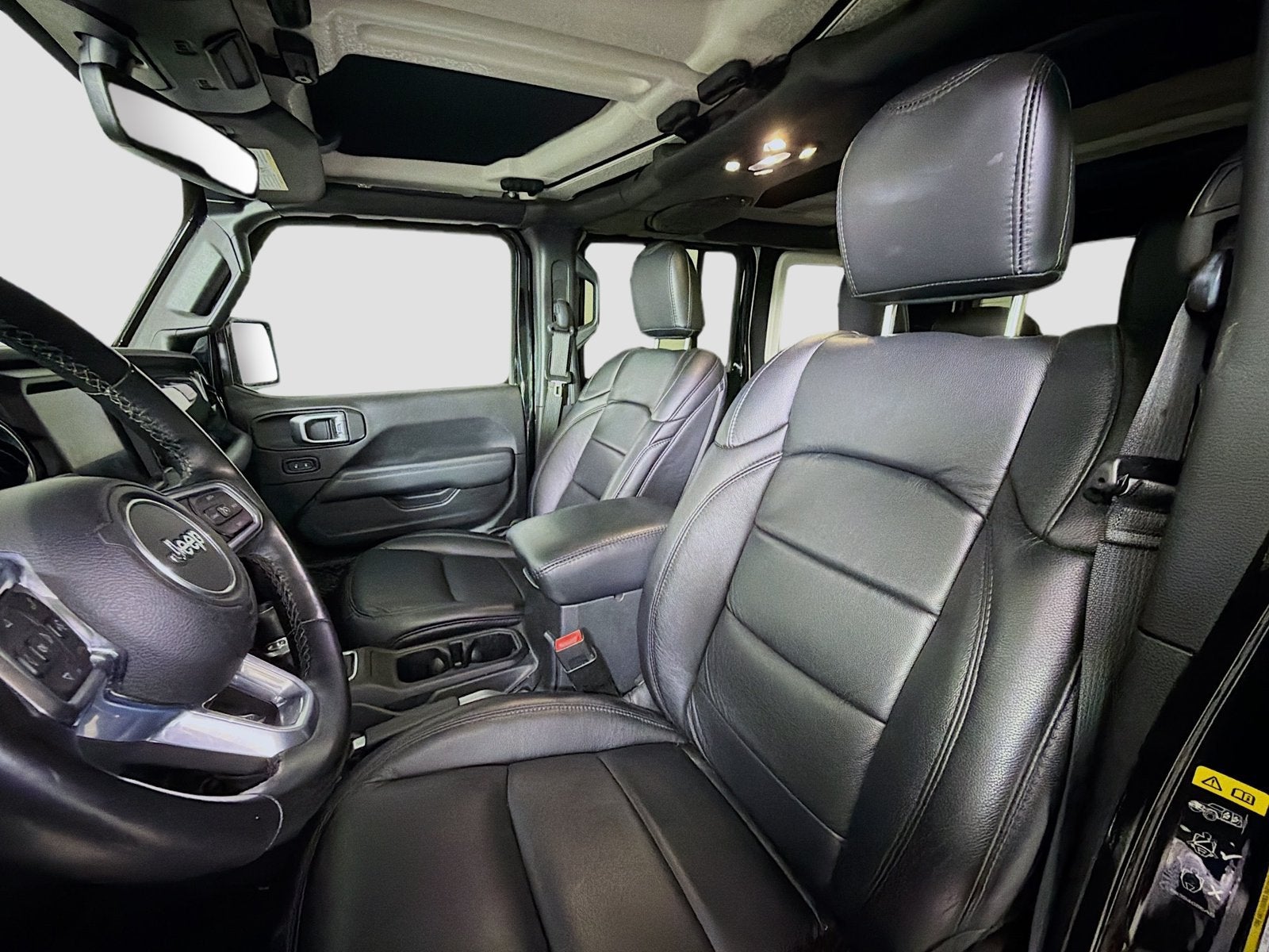 2020 Jeep Wrangler Unlimited Sahara Altitude 4x4