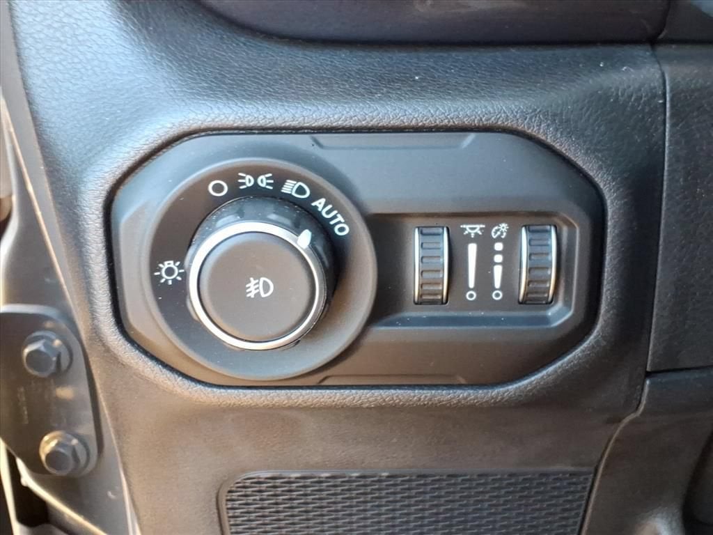 2021 Jeep Wrangler Unlimited Sahara Altitude 4x4