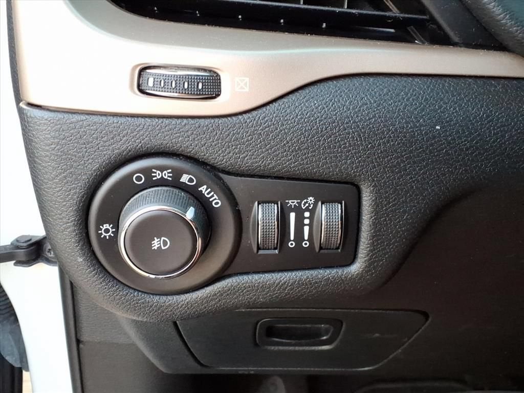 2016 Jeep Cherokee 75th Anniversary