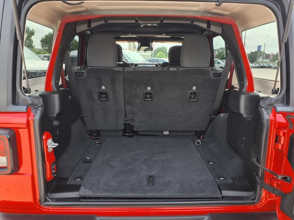 2025 Jeep Wrangler 4-Door Summit 4x4