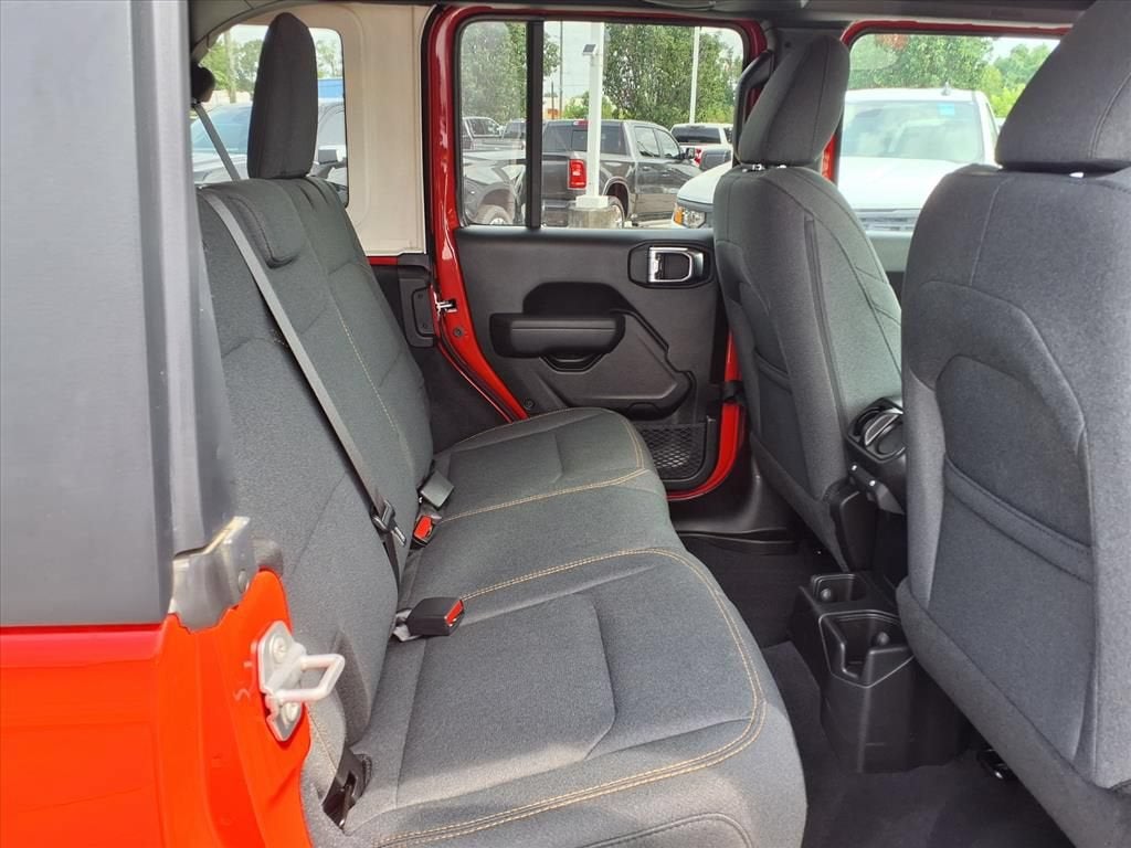 2025 Jeep Wrangler 4-Door Summit 4x4