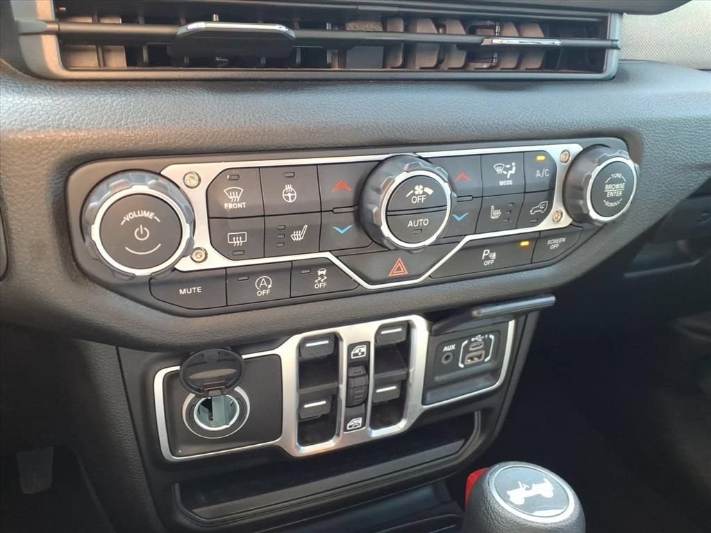2025 Jeep Wrangler 4-Door Summit 4x4