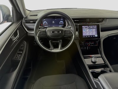2023 Jeep Grand Cherokee Laredo 4x4