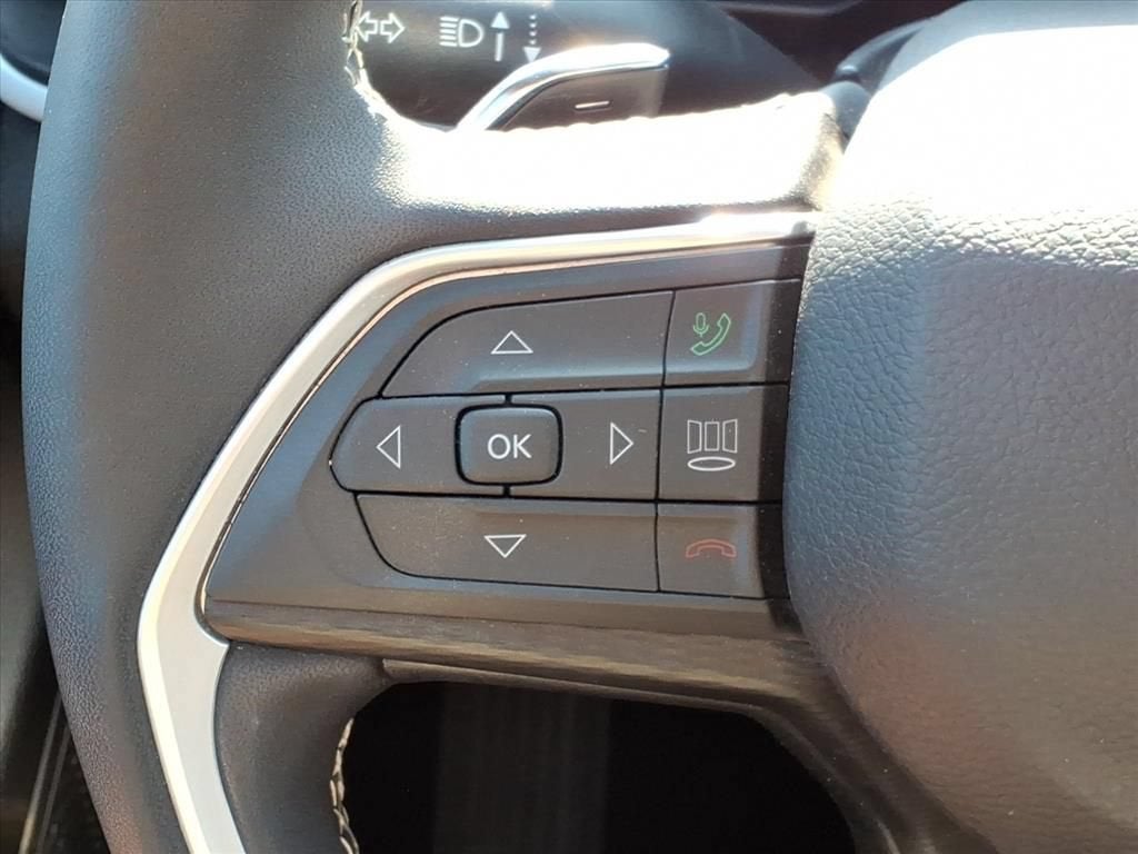 2024 Jeep Grand Cherokee Laredo 4x4