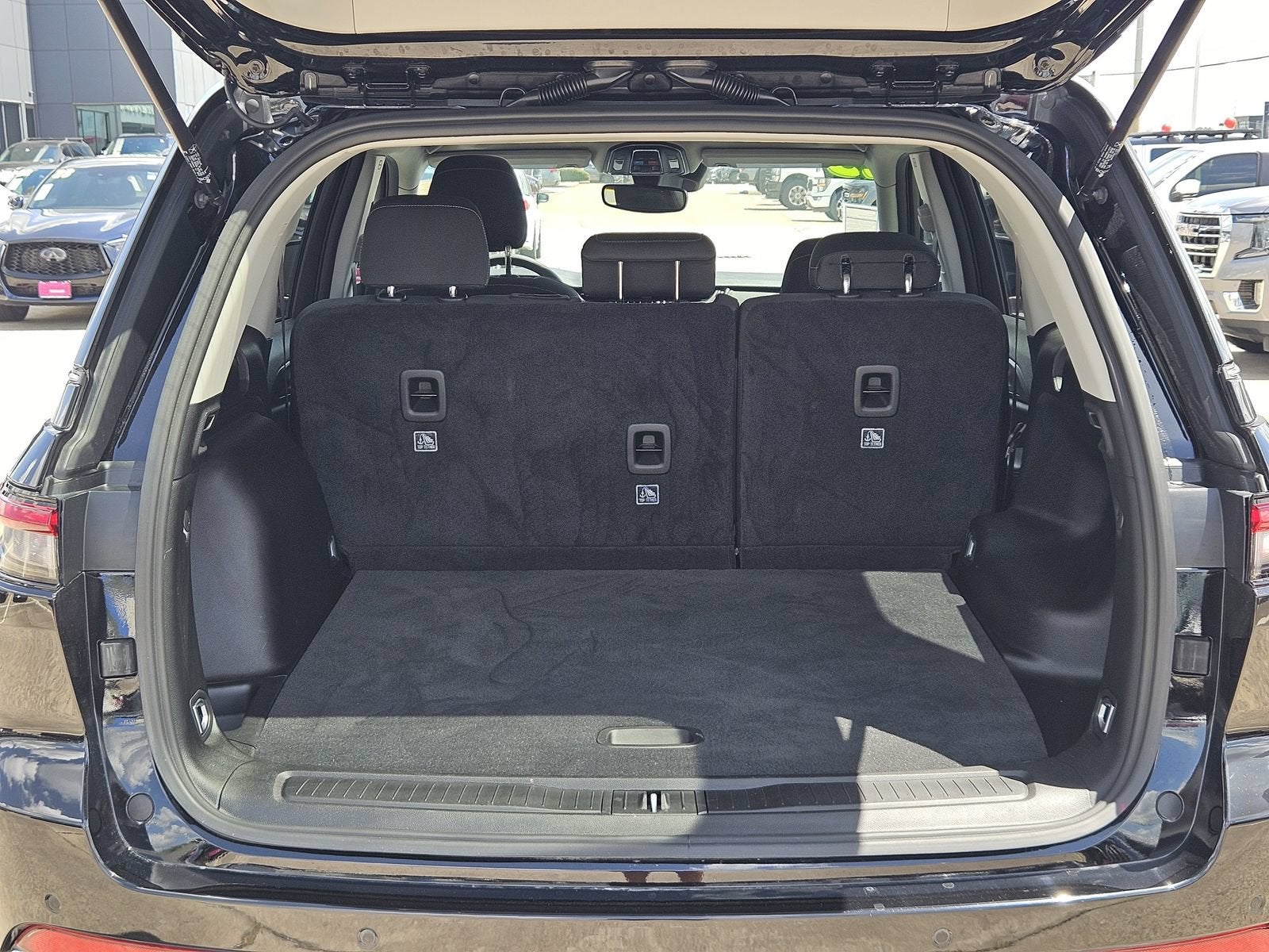 2023 Jeep Grand Cherokee Laredo X 4x4