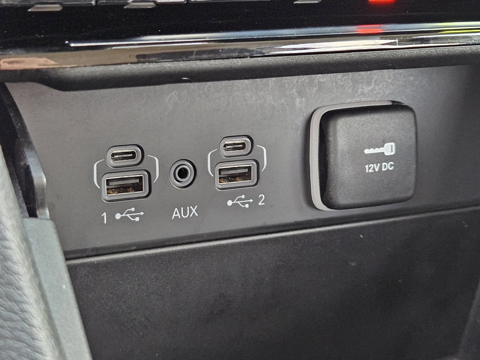 2023 Jeep Grand Cherokee Laredo X 4x4