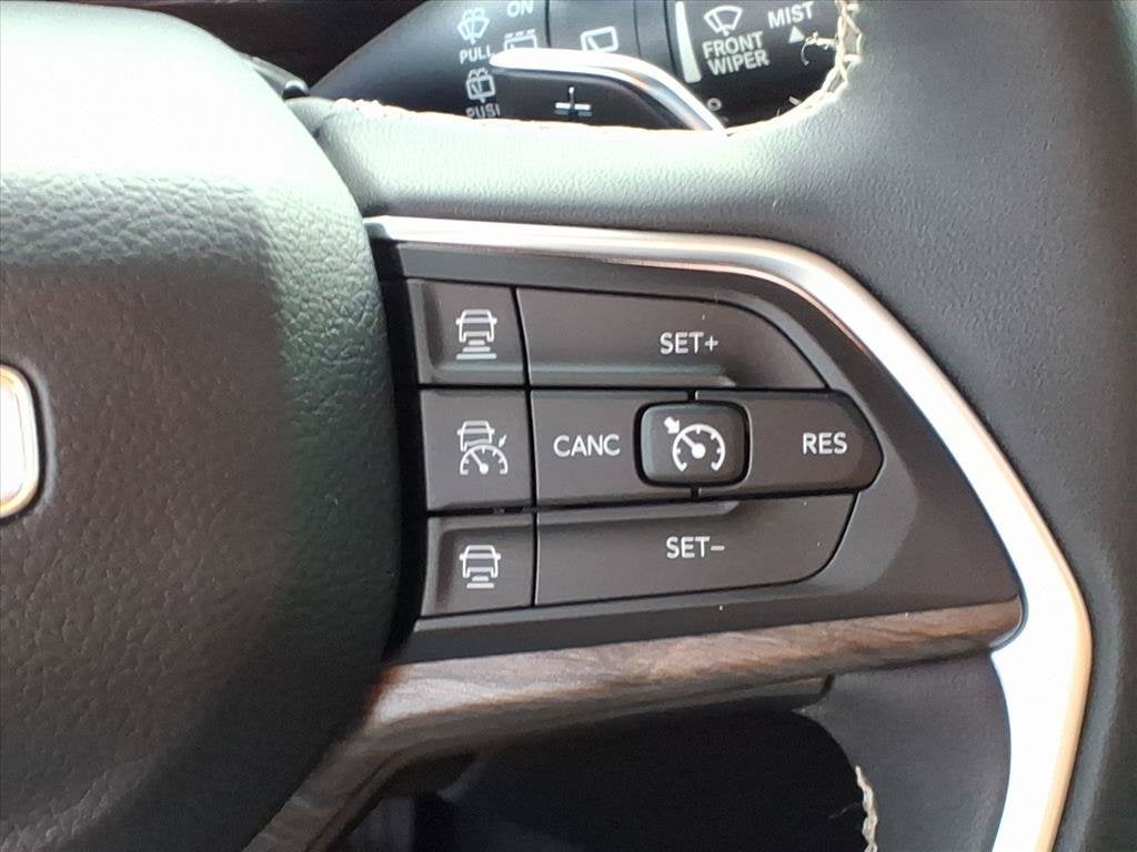 2023 Jeep Grand Cherokee L Limited 4x2