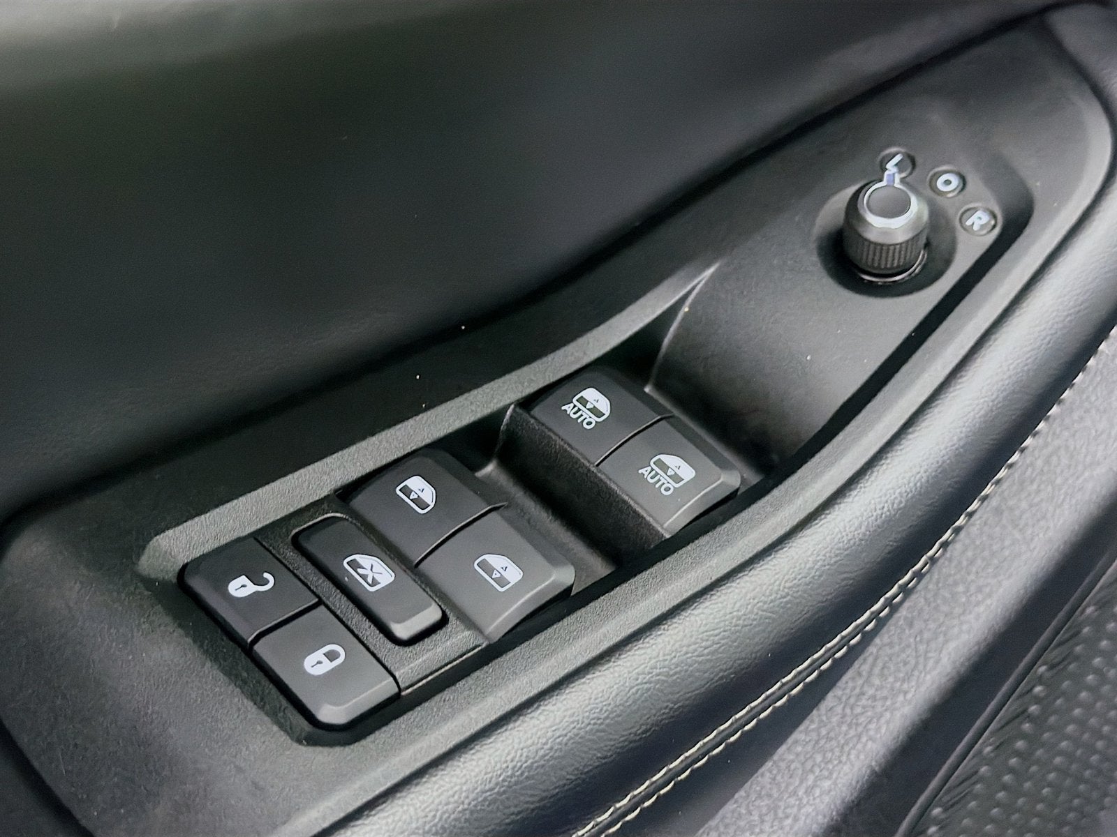 2025 Jeep Grand Cherokee L Laredo X 4x4