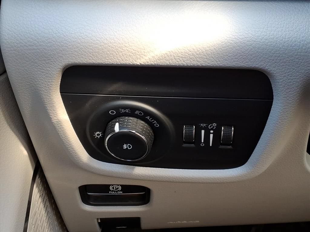 2023 Jeep Grand Cherokee L Overland 4x4