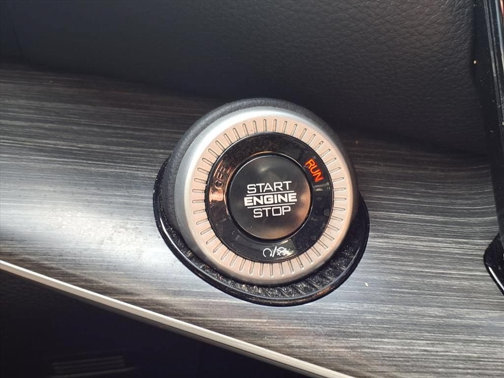2024 Jeep Wagoneer L Series III
