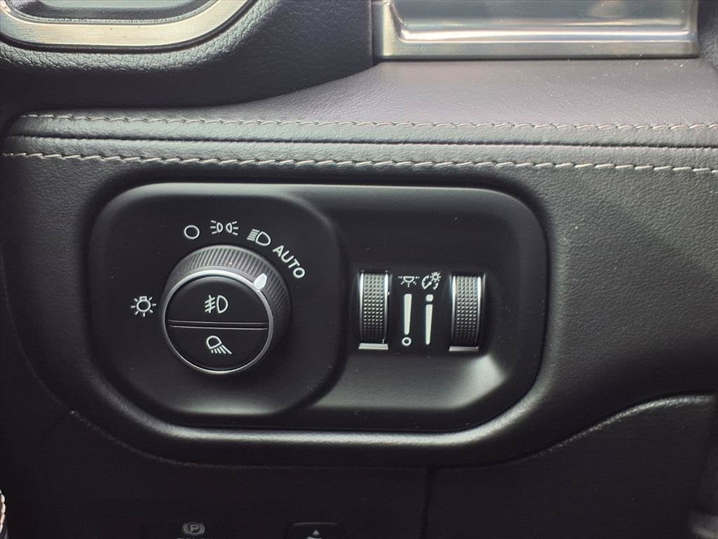 2020 RAM 1500 Limited Crew Cab 4x2 5'7" Box