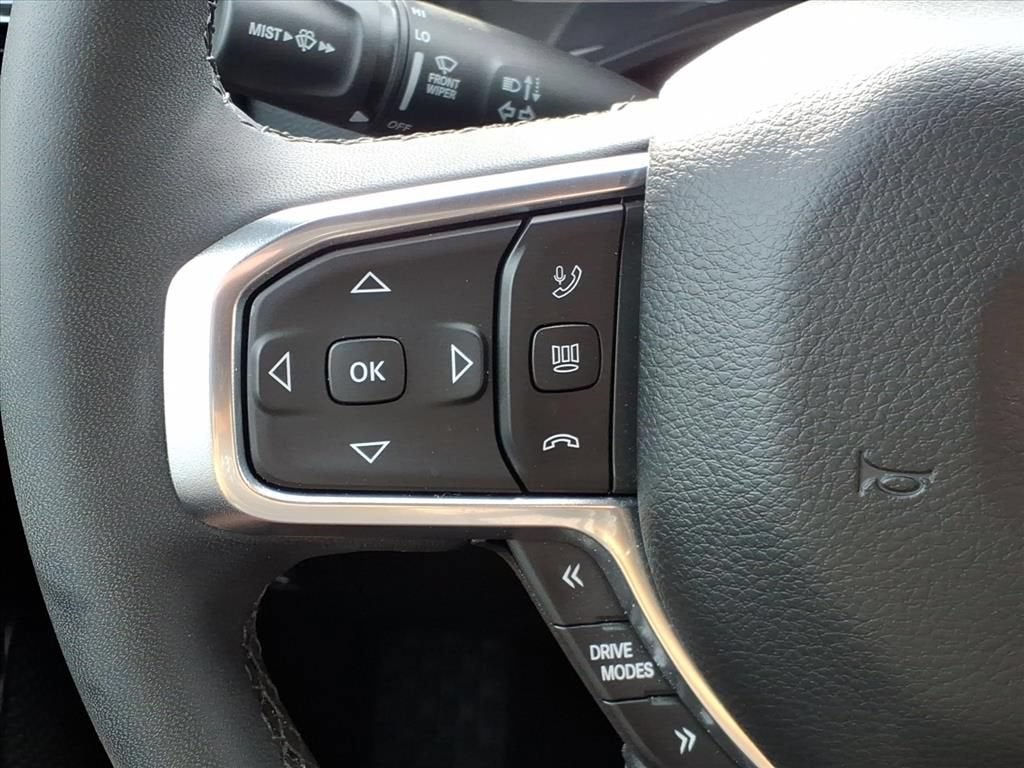 2025 RAM 1500 Big Horn Crew Cab 4x4 5'7" Box