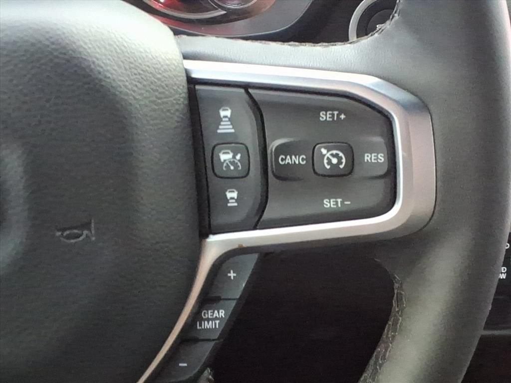 2025 RAM 1500 Lone Star Crew Cab 4x4 5'7" Box