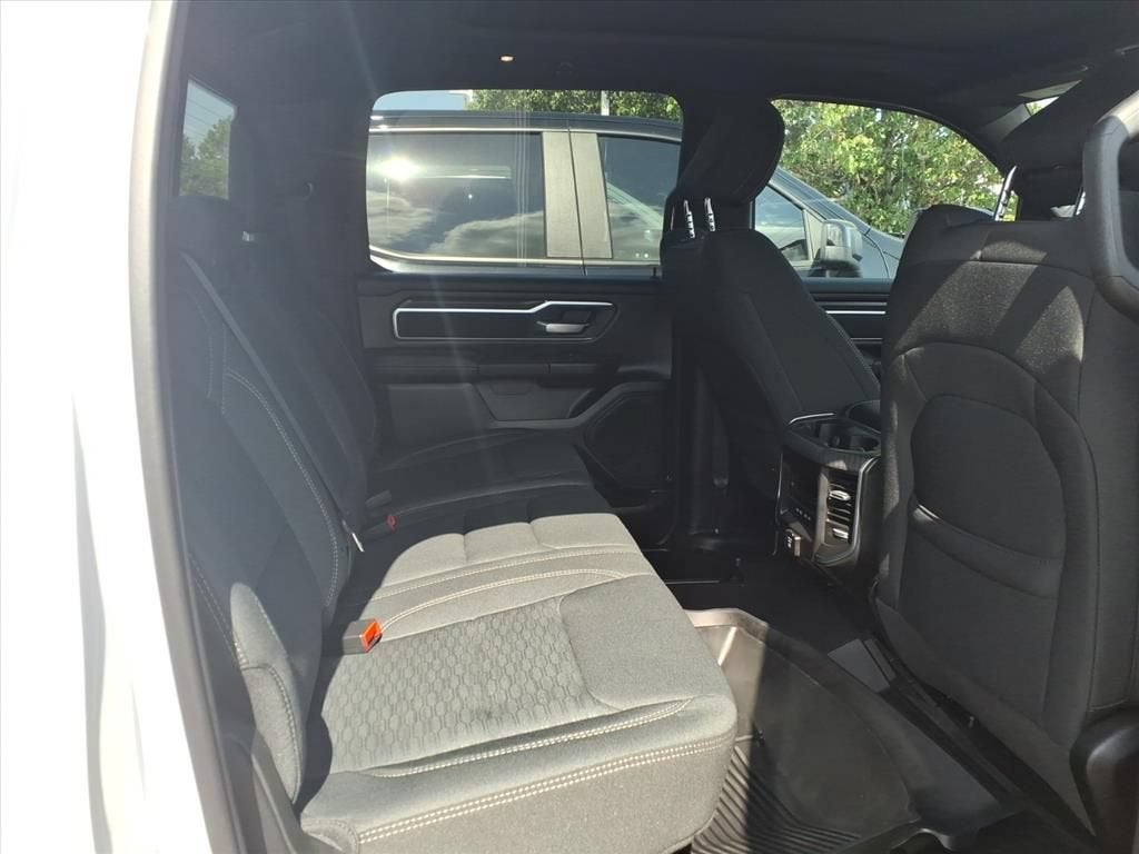 2026 RAM 1500 Lone Star Crew Cab 4x4 5'7" Box
