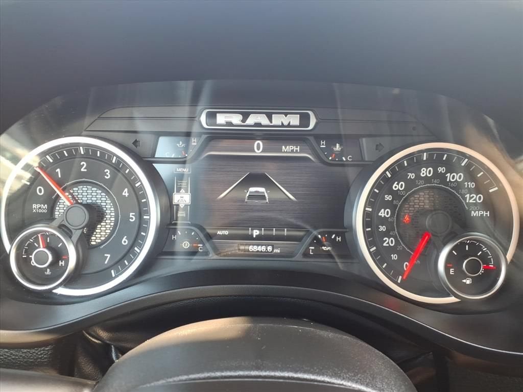2026 RAM 1500 Lone Star Crew Cab 4x4 5'7" Box