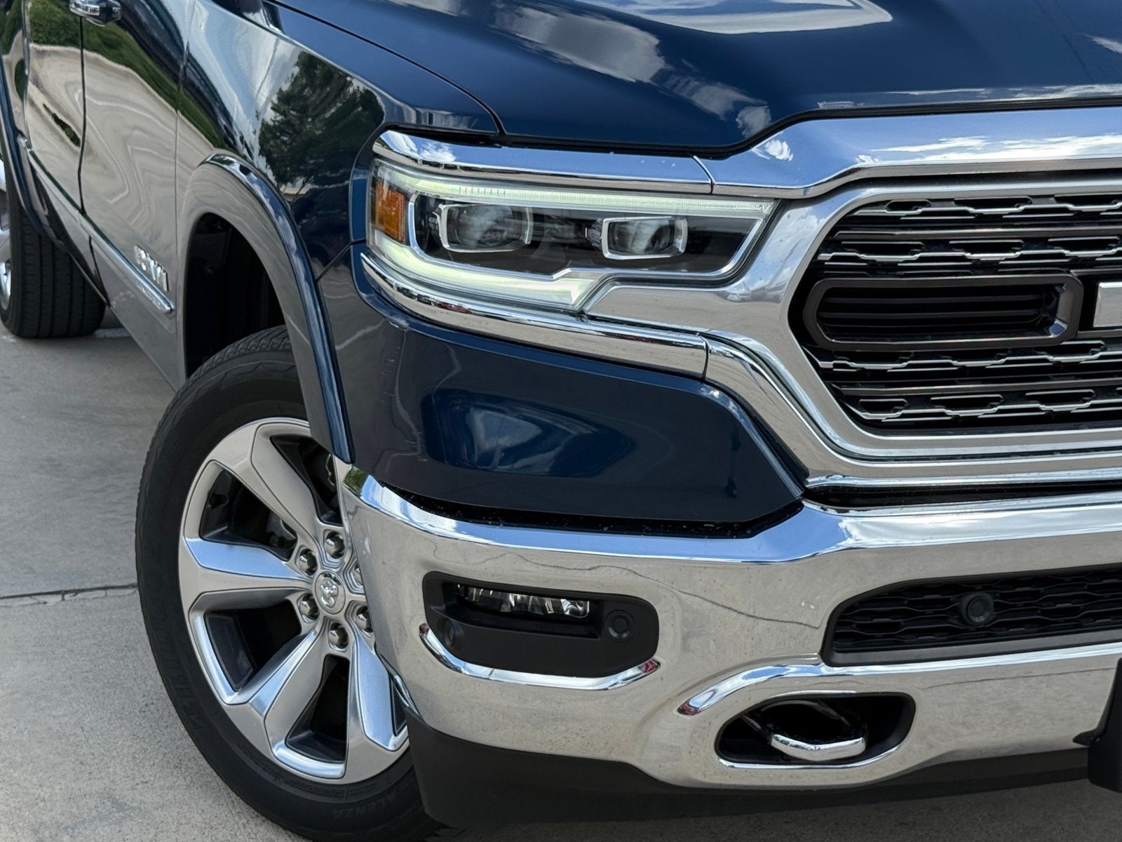 2021 RAM 1500 Limited Crew Cab 4x4 5'7" Box
