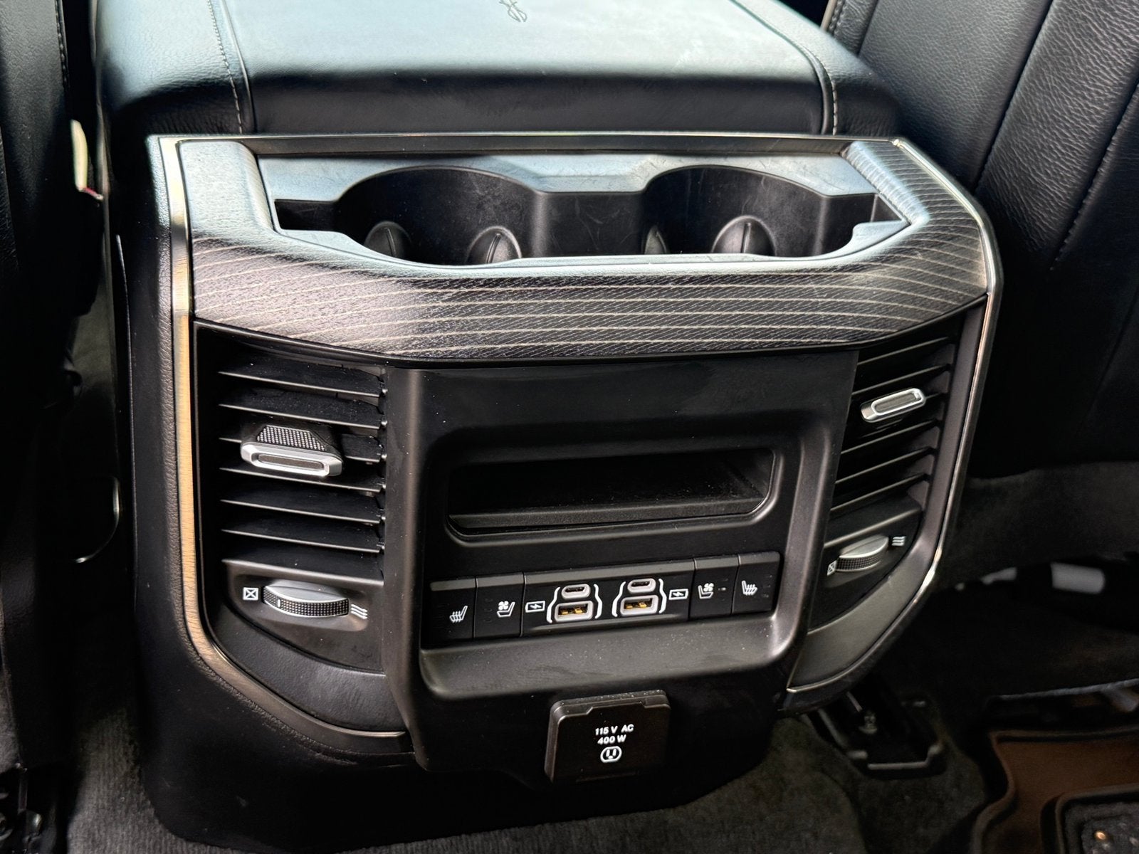 2021 RAM 1500 Limited Crew Cab 4x4 5'7" Box