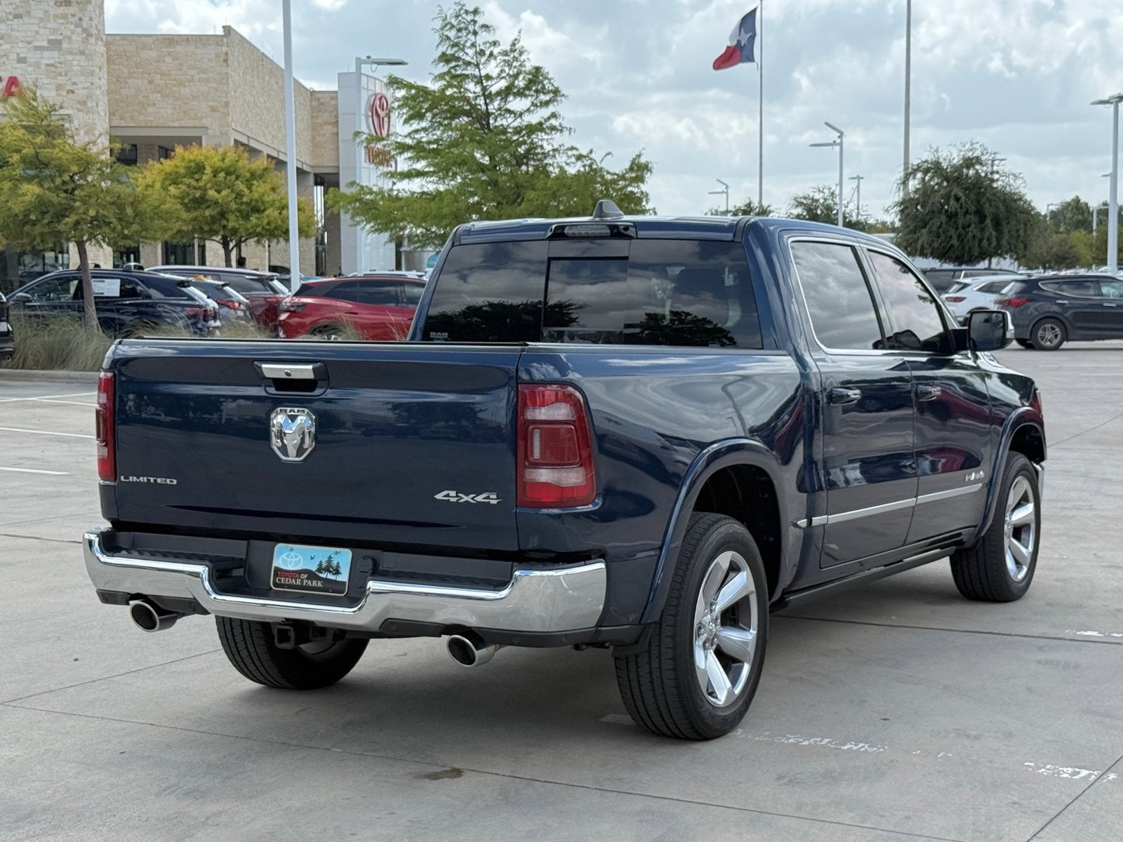 2021 RAM 1500 Limited Crew Cab 4x4 5'7" Box