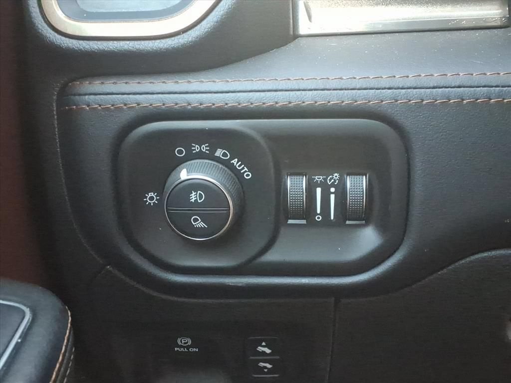 2022 RAM 1500 Limited Longhorn Crew Cab 4x4 5'7" Box