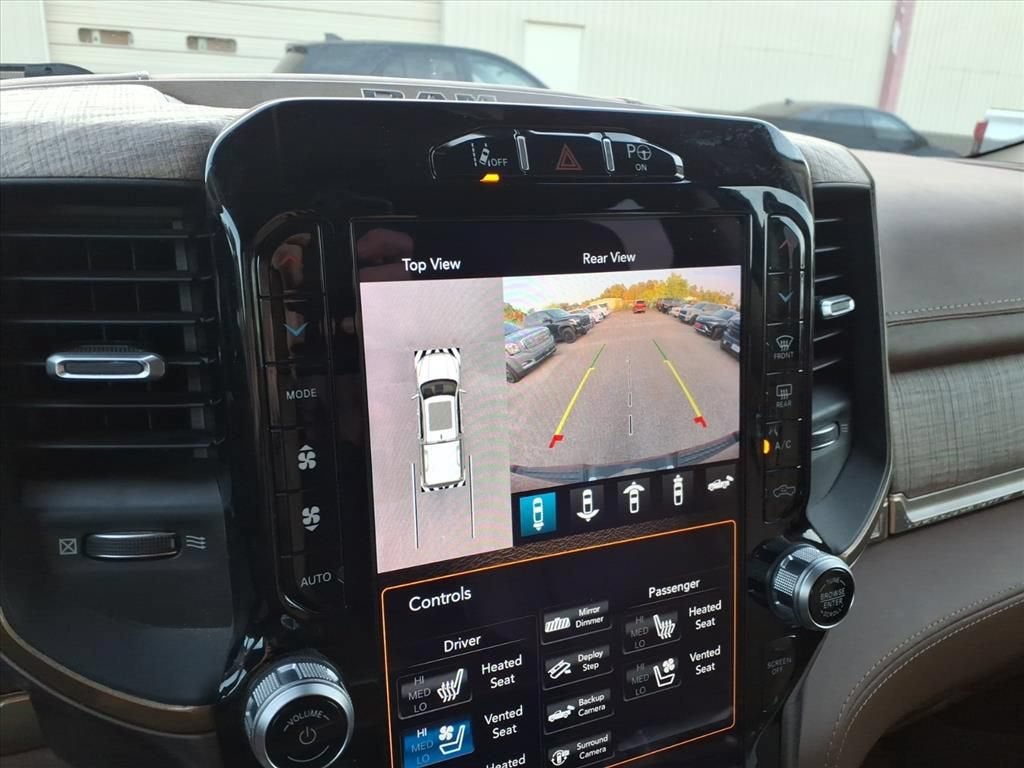 2020 RAM 1500 Laramie Longhorn Crew Cab 4x4 5'7" Box