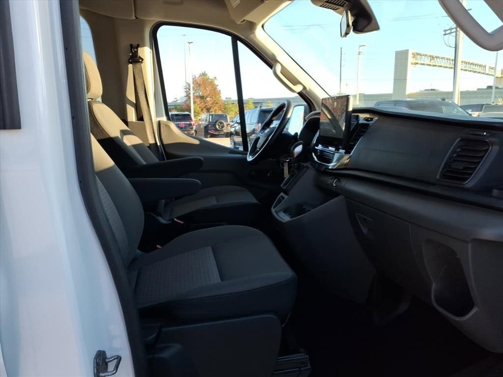 2024 Ford Transit Passenger Wagon XL