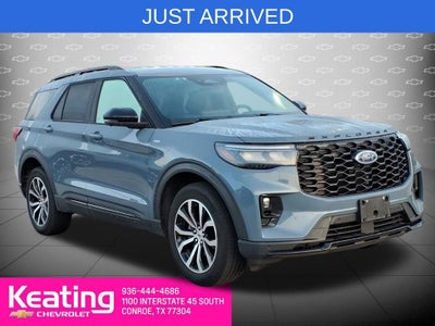 2025 Ford Explorer ST-Line