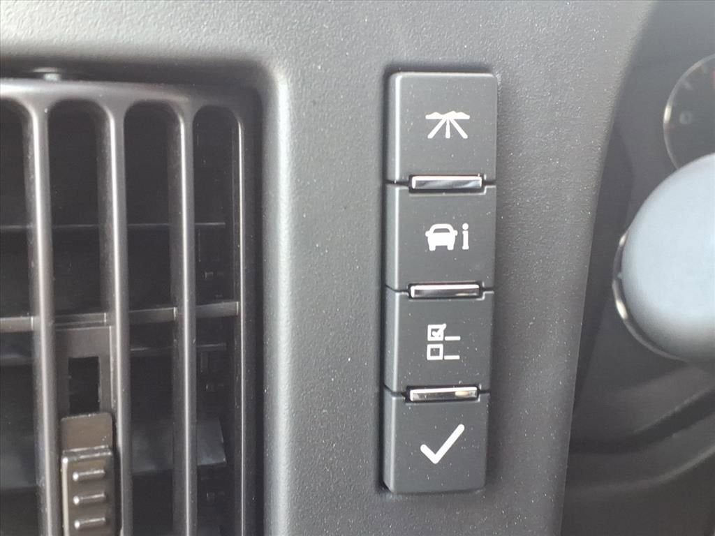 2024 Chevrolet Express Cutaway 3500 1WT