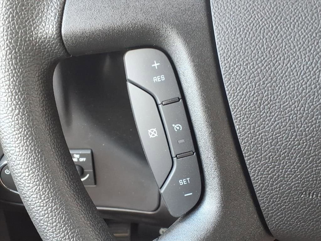 2024 Chevrolet Express Cutaway 3500 1WT