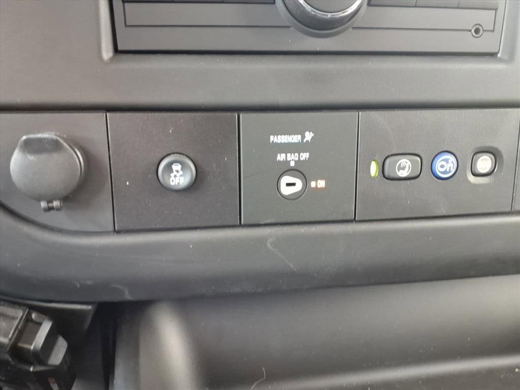 2024 Chevrolet Express Cutaway 3500 1WT