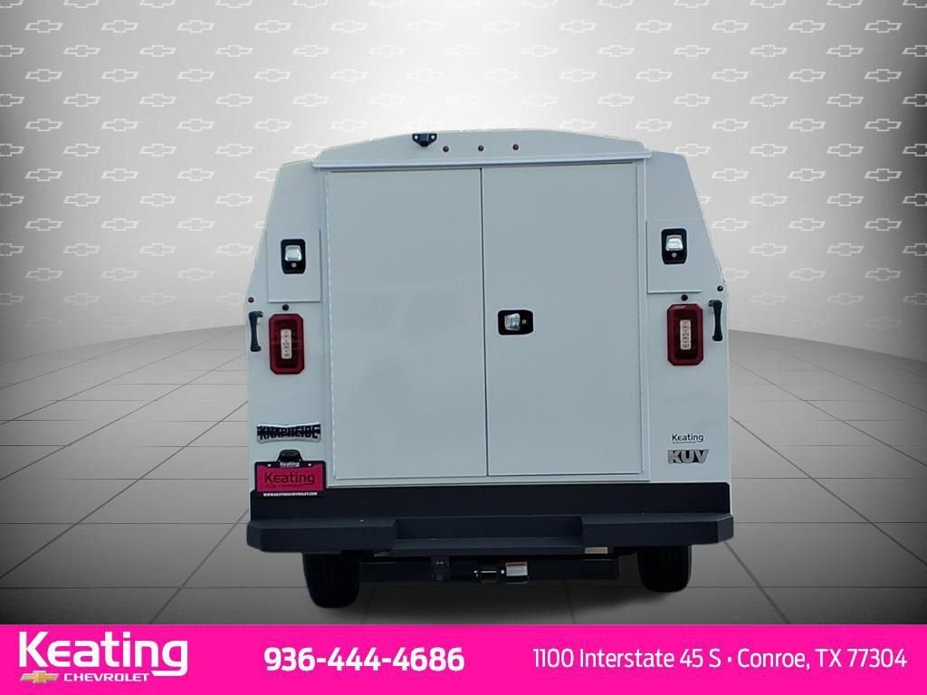 2024 Chevrolet Express Cutaway 3500 1WT