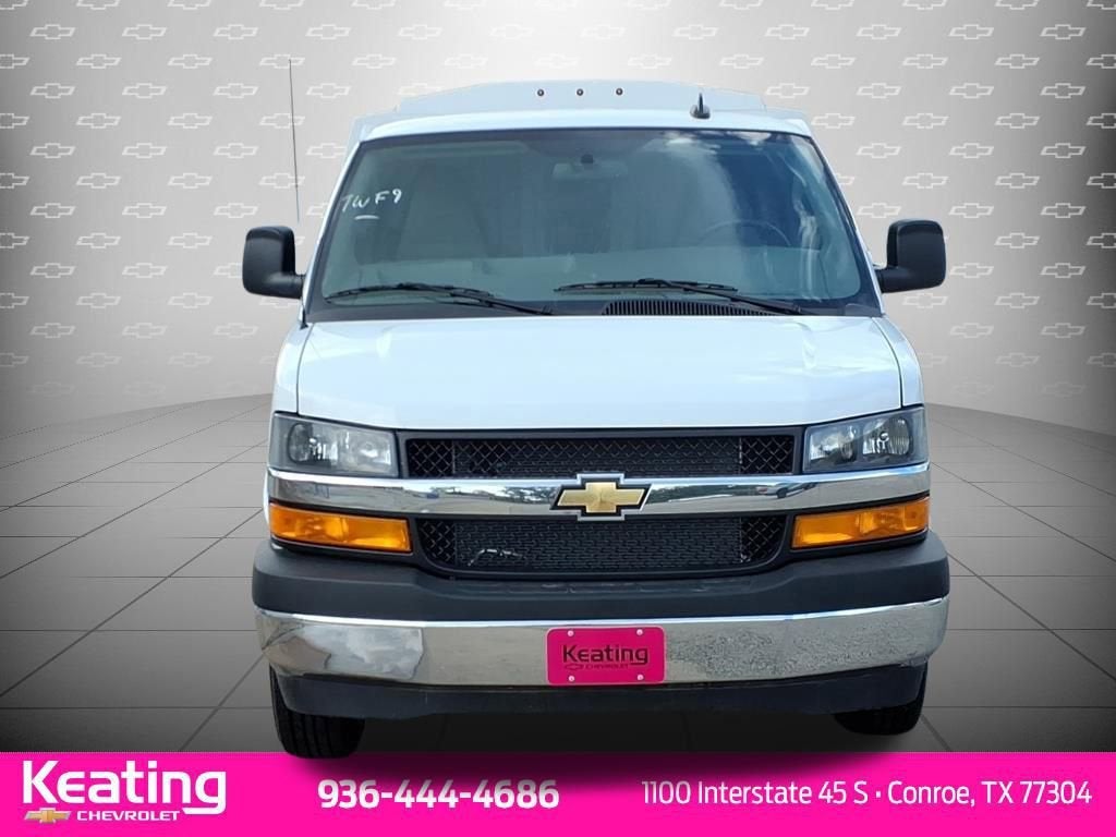 2024 Chevrolet Express Cutaway 3500 1WT