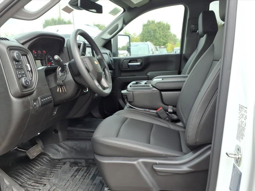 2025 Chevrolet Silverado 3500 HD Chassis Cab Work Truck