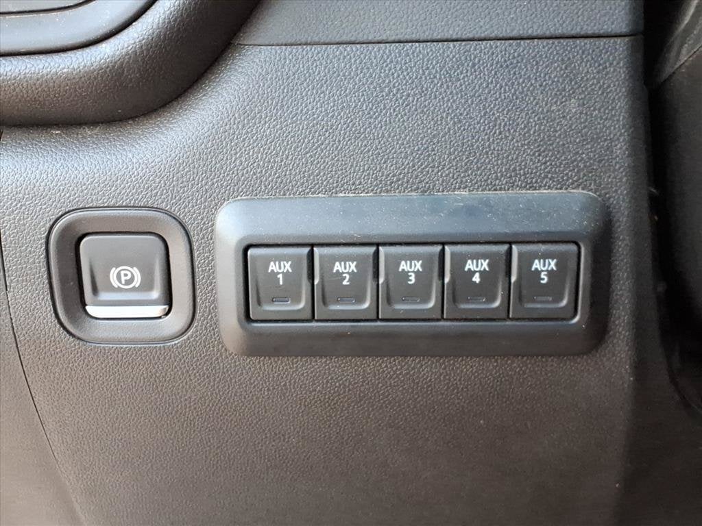 2025 Chevrolet Silverado 3500 HD WT DRW
