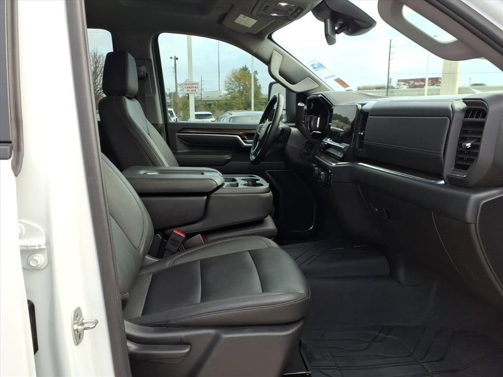 2025 Chevrolet Silverado 3500 HD LT DRW