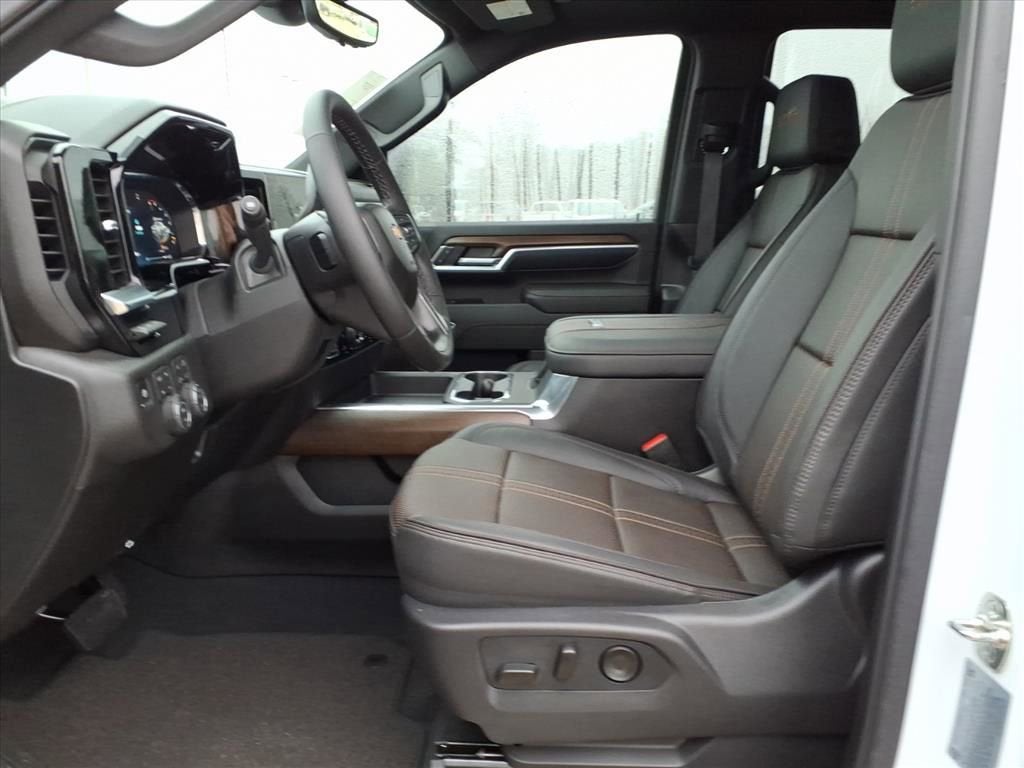 2026 Chevrolet Silverado 3500 HD High Country DRW