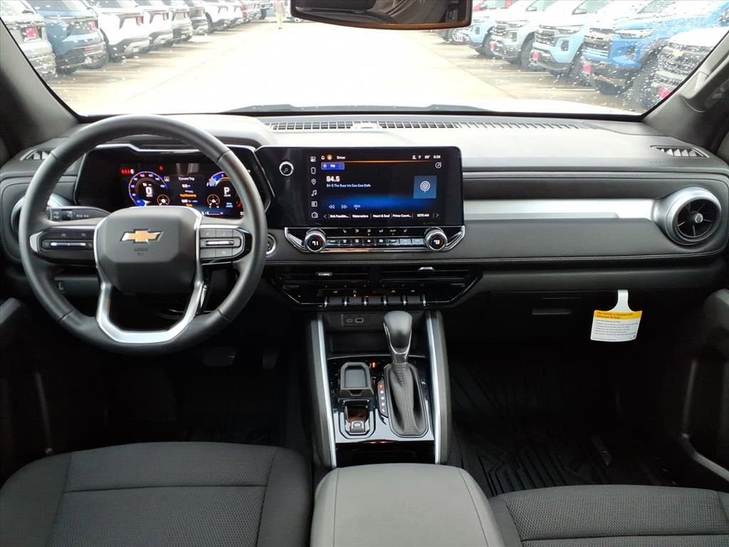 2025 Chevrolet Colorado WT/LT