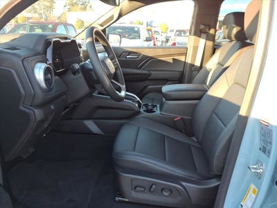 2025 Chevrolet Colorado WT/LT