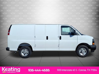 2025 Chevrolet Express Cargo WT