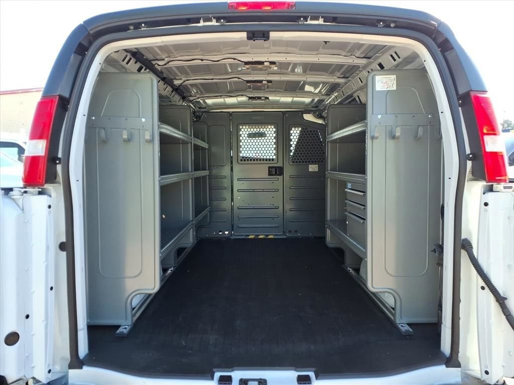 2024 Chevrolet Express Cargo 2500 WT