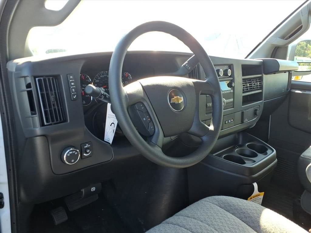 2024 Chevrolet Express Cargo 2500 WT