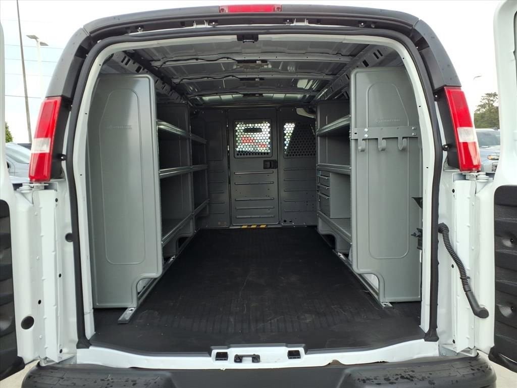 2024 Chevrolet Express Cargo 2500 WT