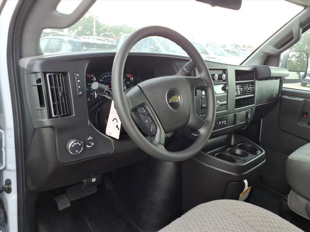 2024 Chevrolet Express Cargo 2500 WT