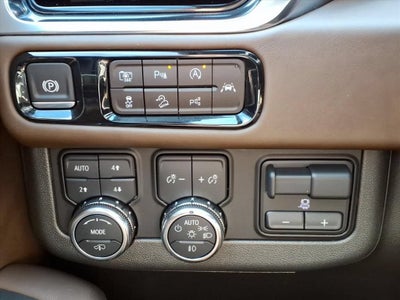 2025 GMC Yukon Denali Ultimate