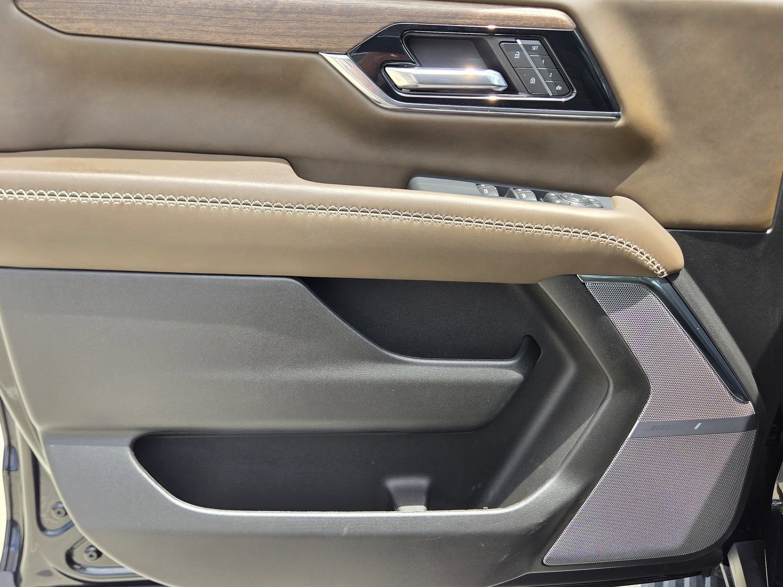 2025 GMC Yukon Denali Ultimate