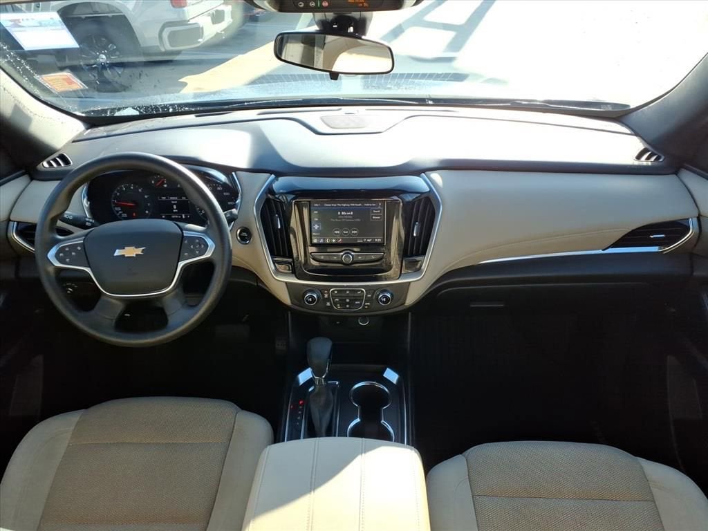 2023 Chevrolet Traverse LS