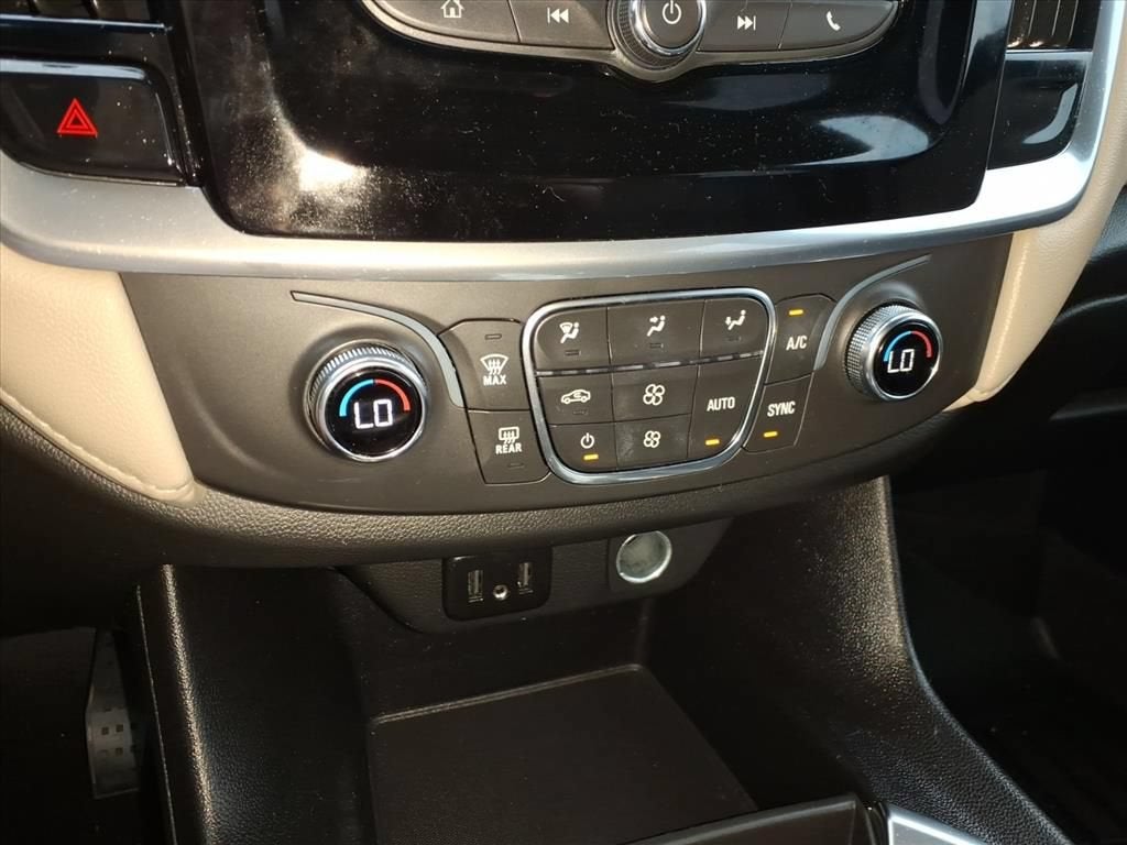 2022 Chevrolet Traverse LS