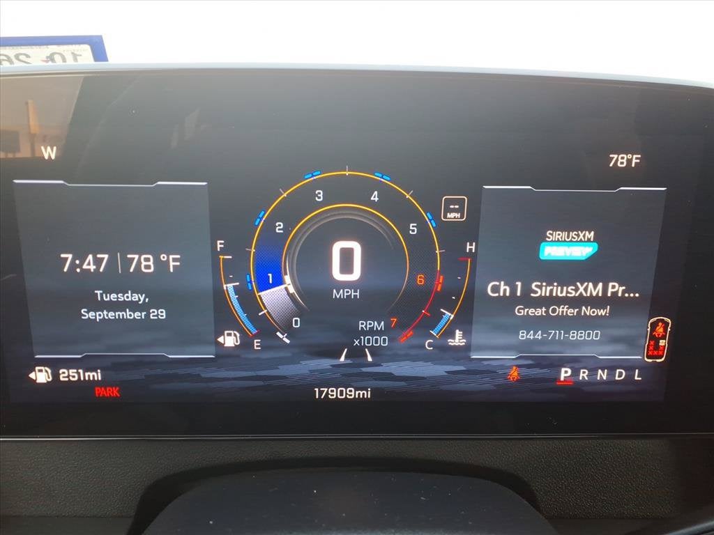 2024 Chevrolet Traverse LT