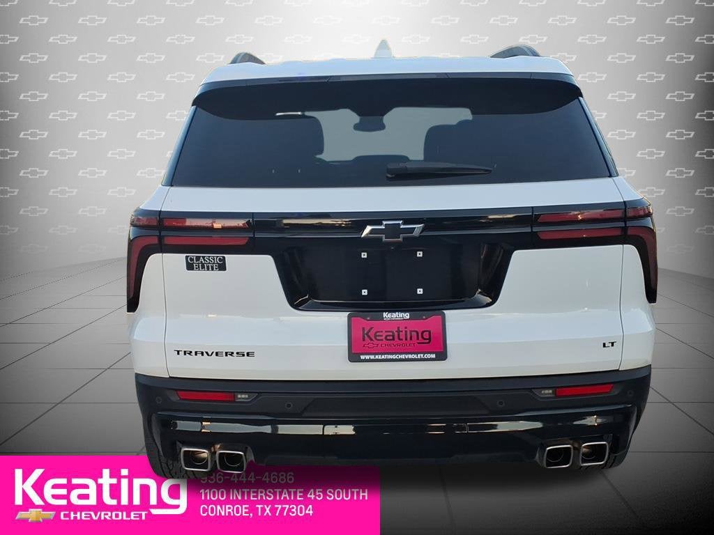 2024 Chevrolet Traverse LT