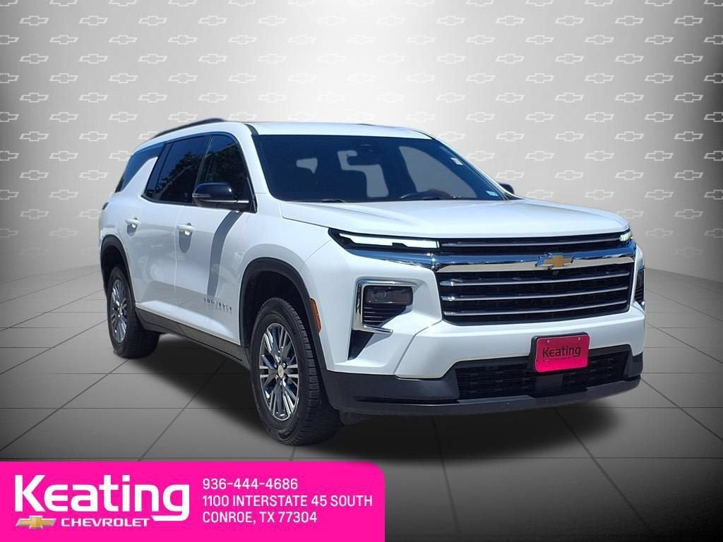 2025 Chevrolet Traverse LT